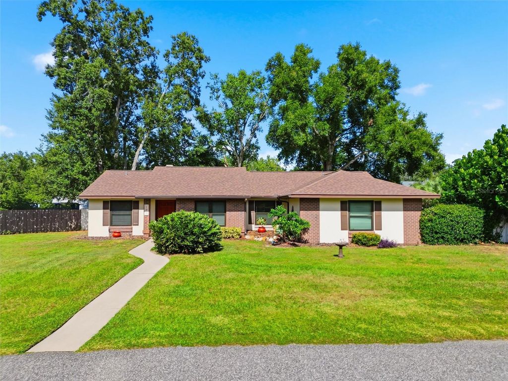 Photo of 131 Ryan Court, Oakland, FL 34760 (MLS # O6355529)