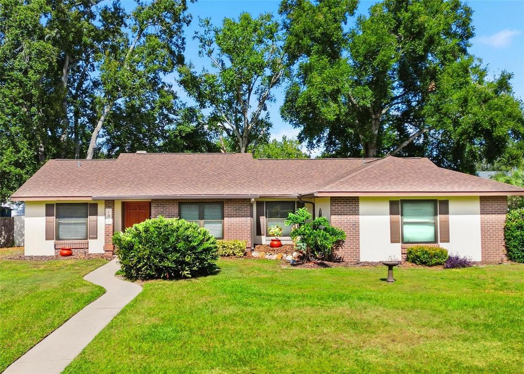 Photo of 131 Ryan Court, Oakland, FL 34760 (MLS # O6355529)