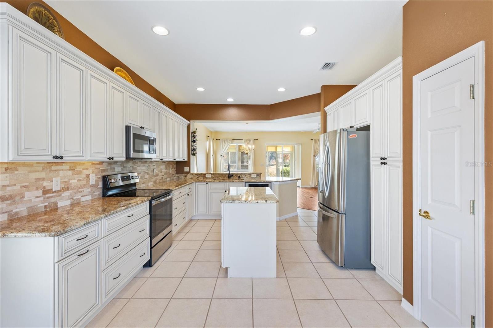 SPRUCE CREEK - Residential