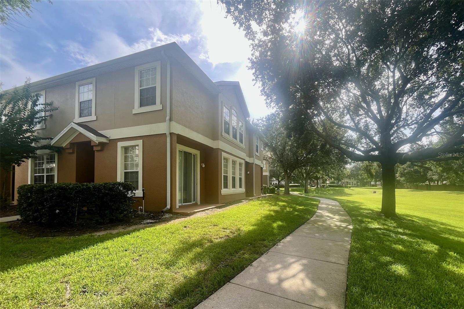 OVERLOOK/PARKSIDE CONDO - Residential Lease