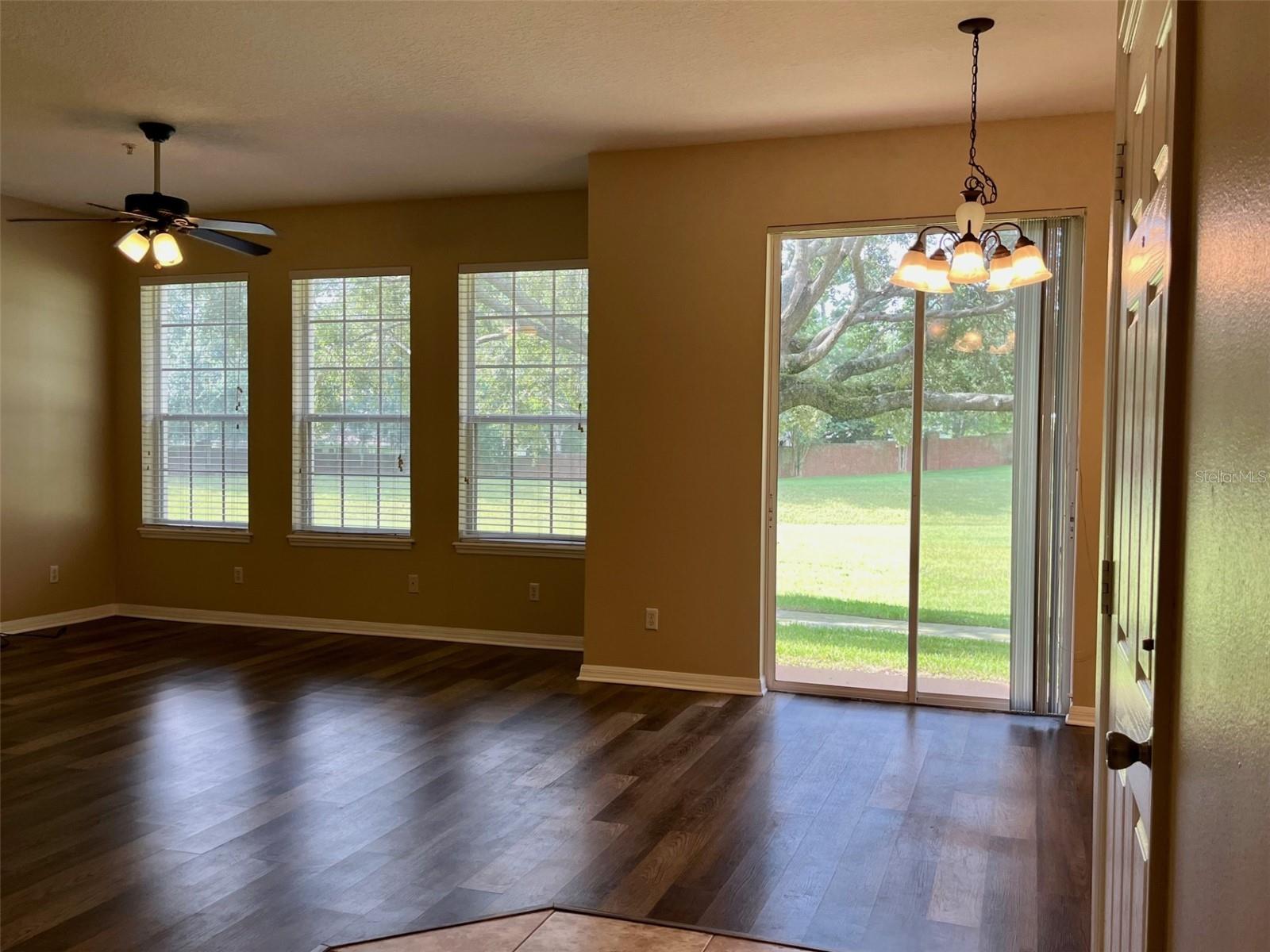 OVERLOOK/PARKSIDE CONDO - Residential Lease