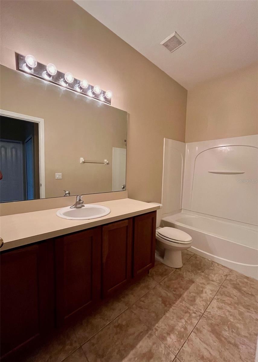 OVERLOOK/PARKSIDE CONDO - Residential Lease