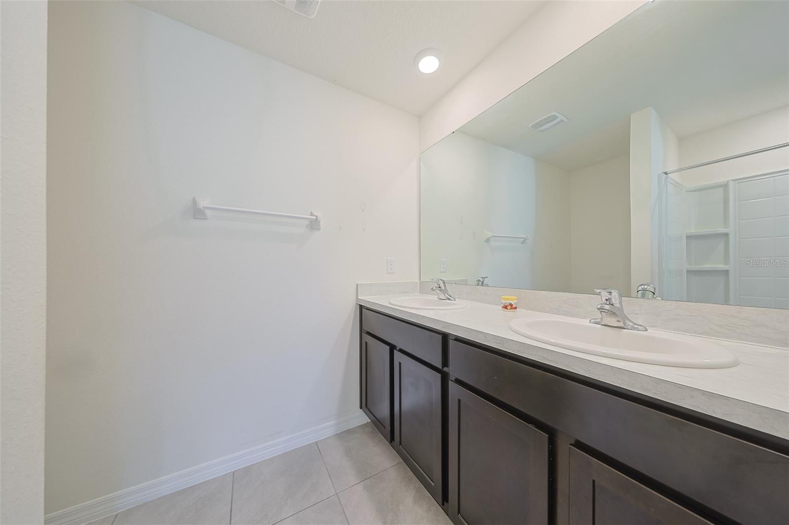 RIDGEWOOD - Residential