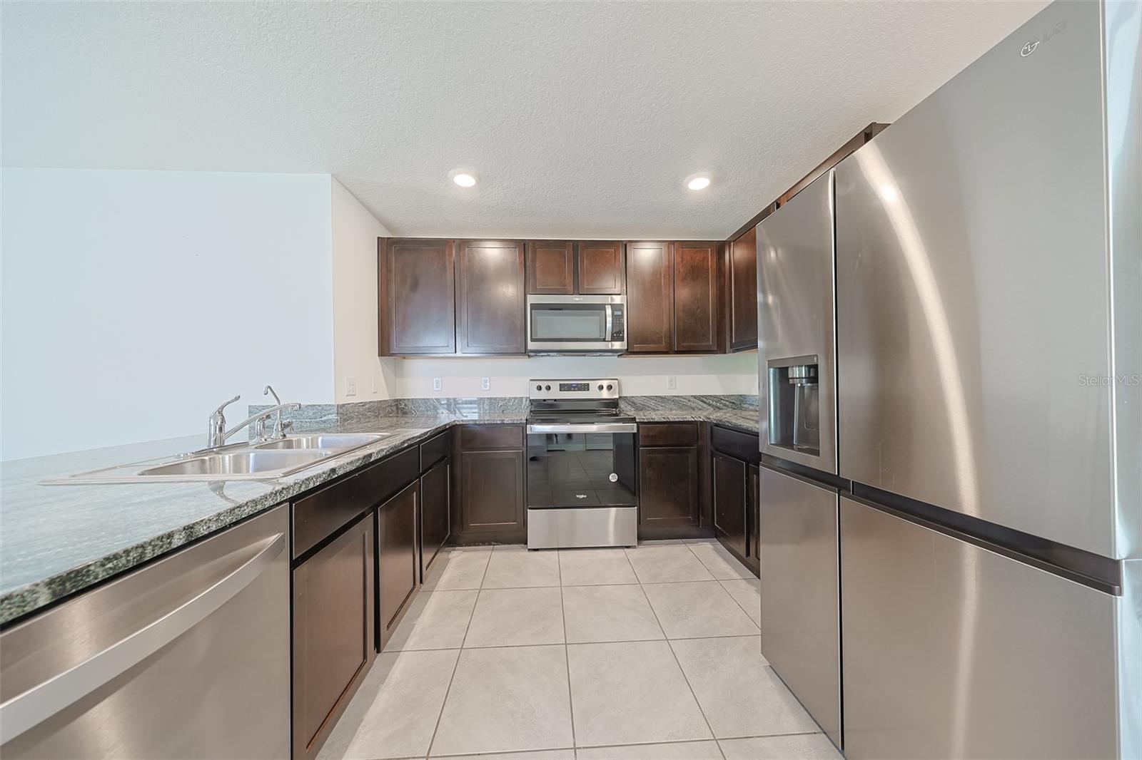 RIDGEWOOD - Residential