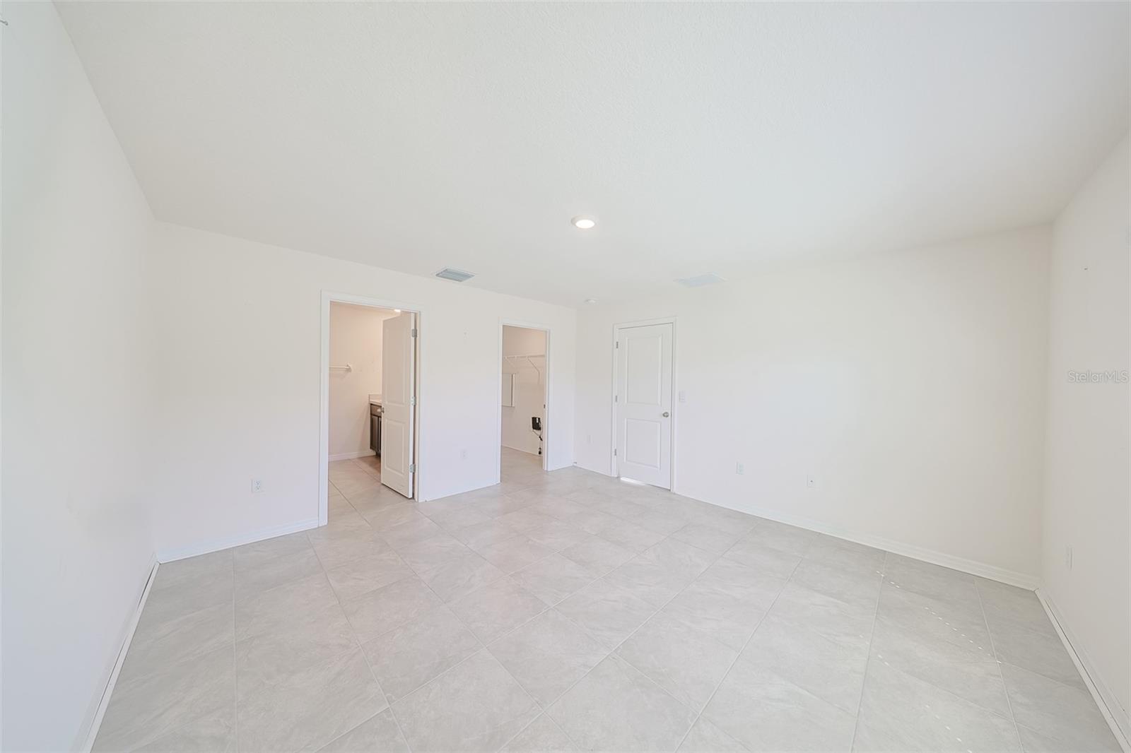 RIDGEWOOD - Residential