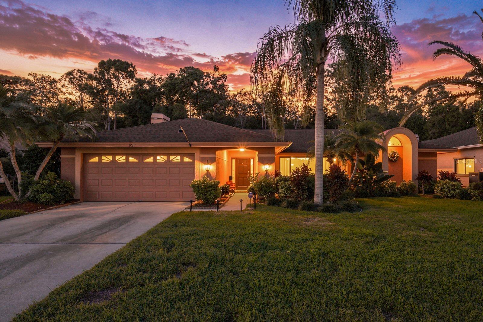 537 CENTERWOOD DRIVE
