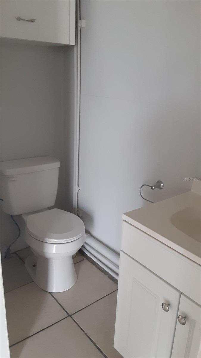 HUSTONS DAYTONA BEACH - Residential Income