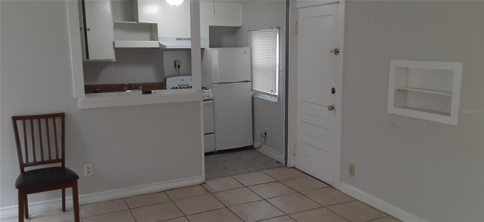 HUSTONS DAYTONA BEACH - Residential Income