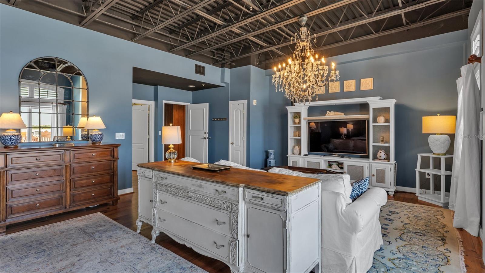 LOFTS ON PARK CONDO - Residential