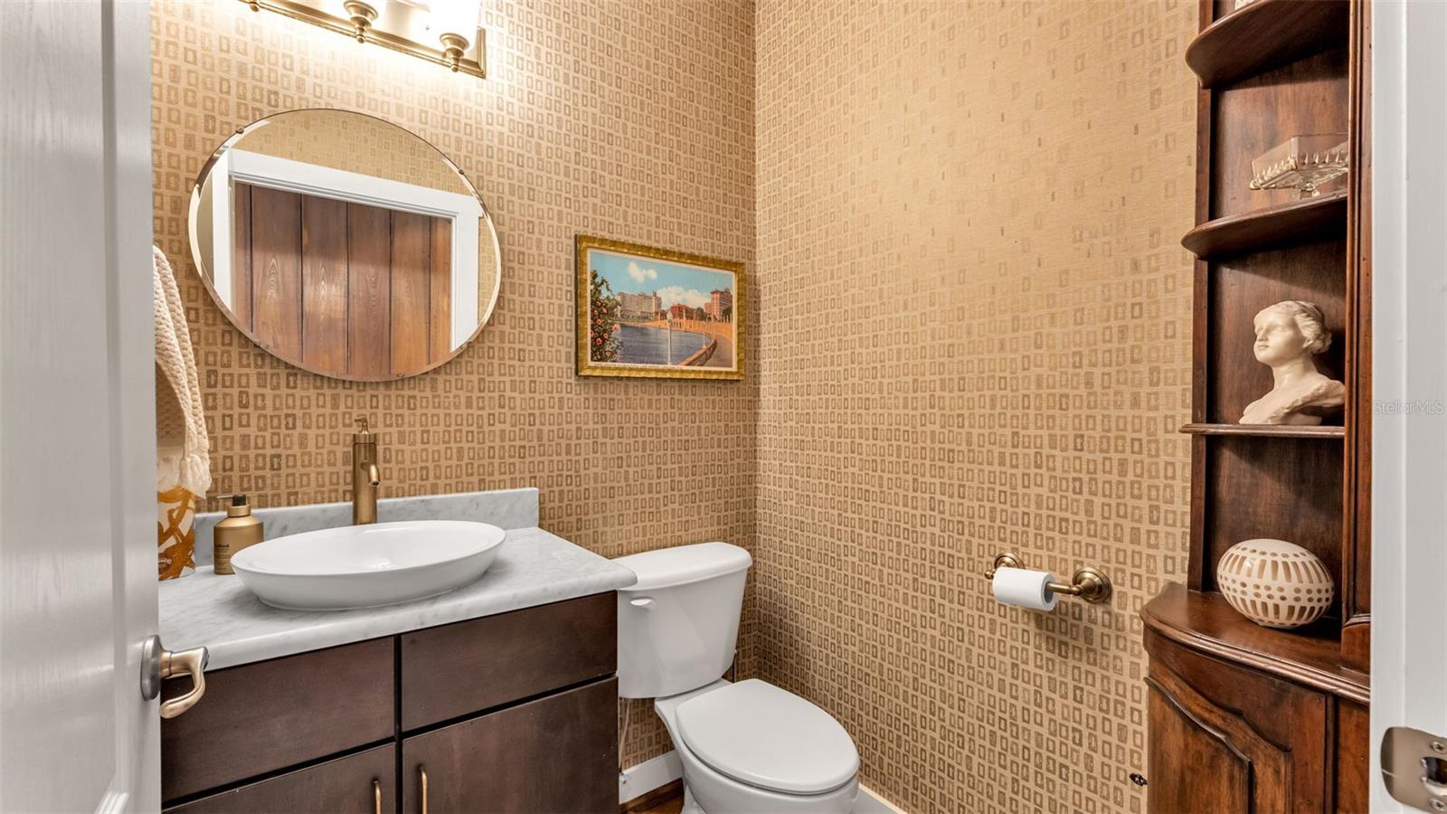 LOFTS ON PARK CONDO - Residential