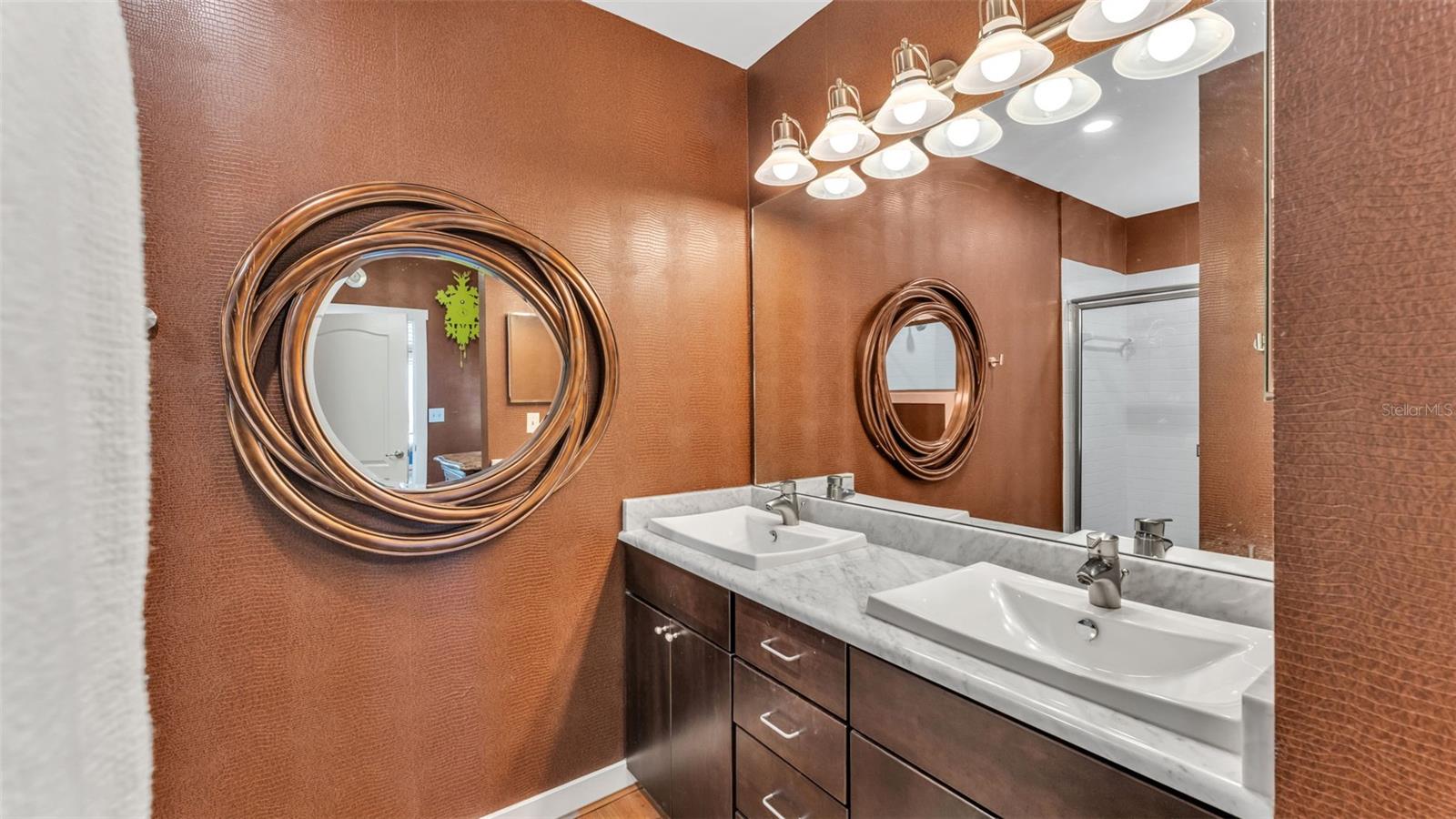 LOFTS ON PARK CONDO - Residential