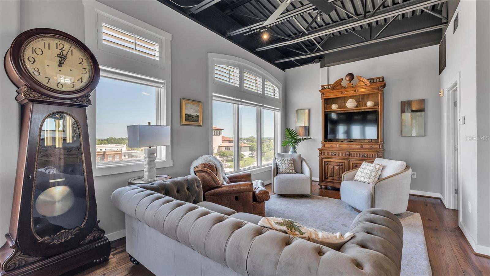 LOFTS ON PARK CONDO - Residential