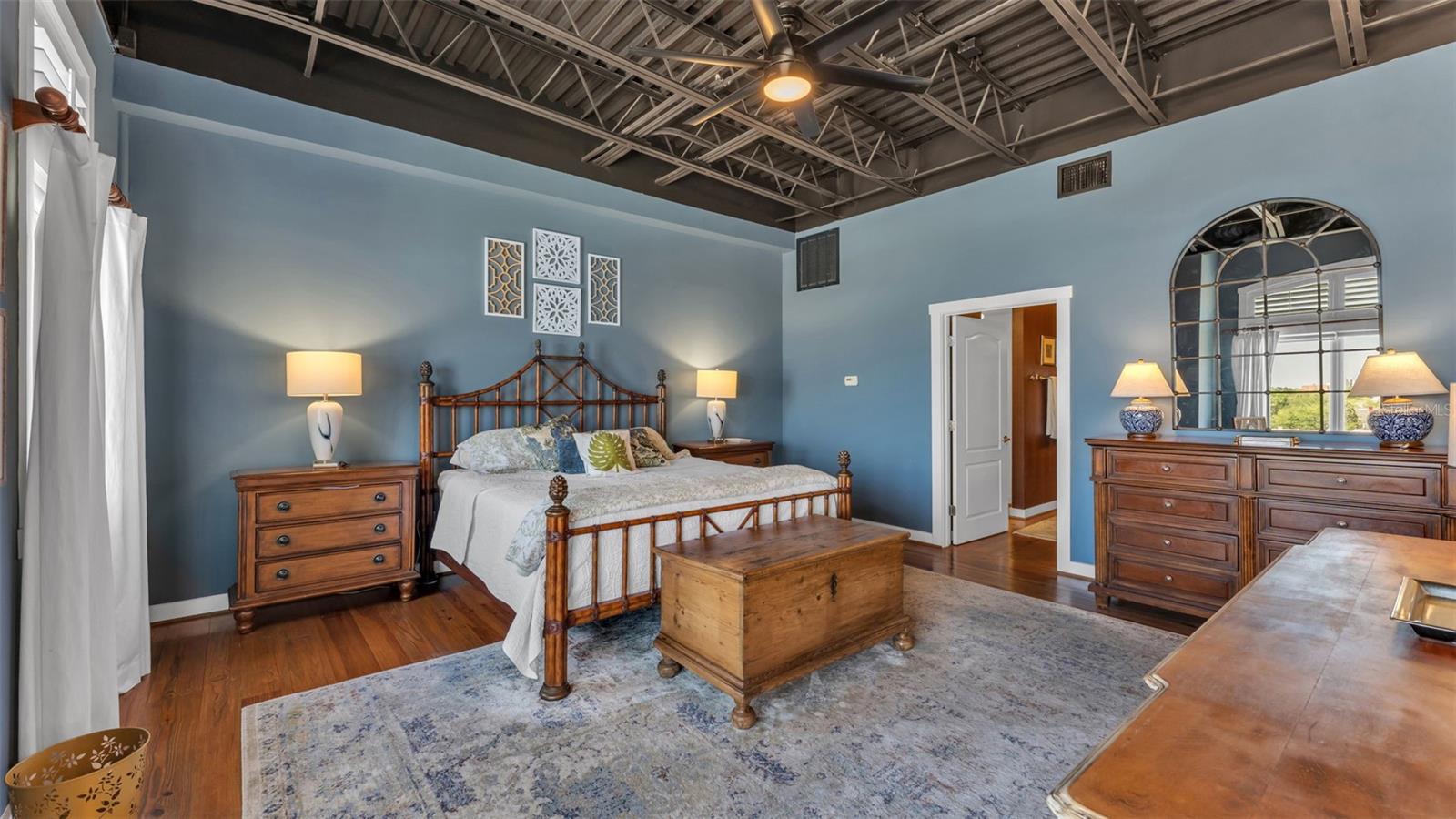 LOFTS ON PARK CONDO - Residential