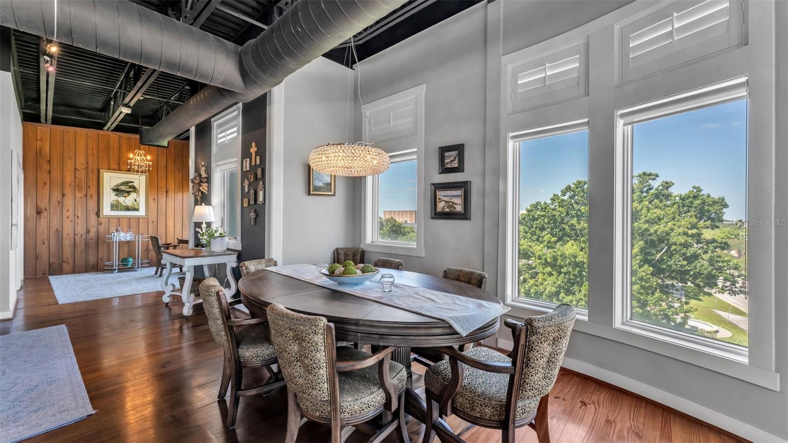 LOFTS ON PARK CONDO - Residential