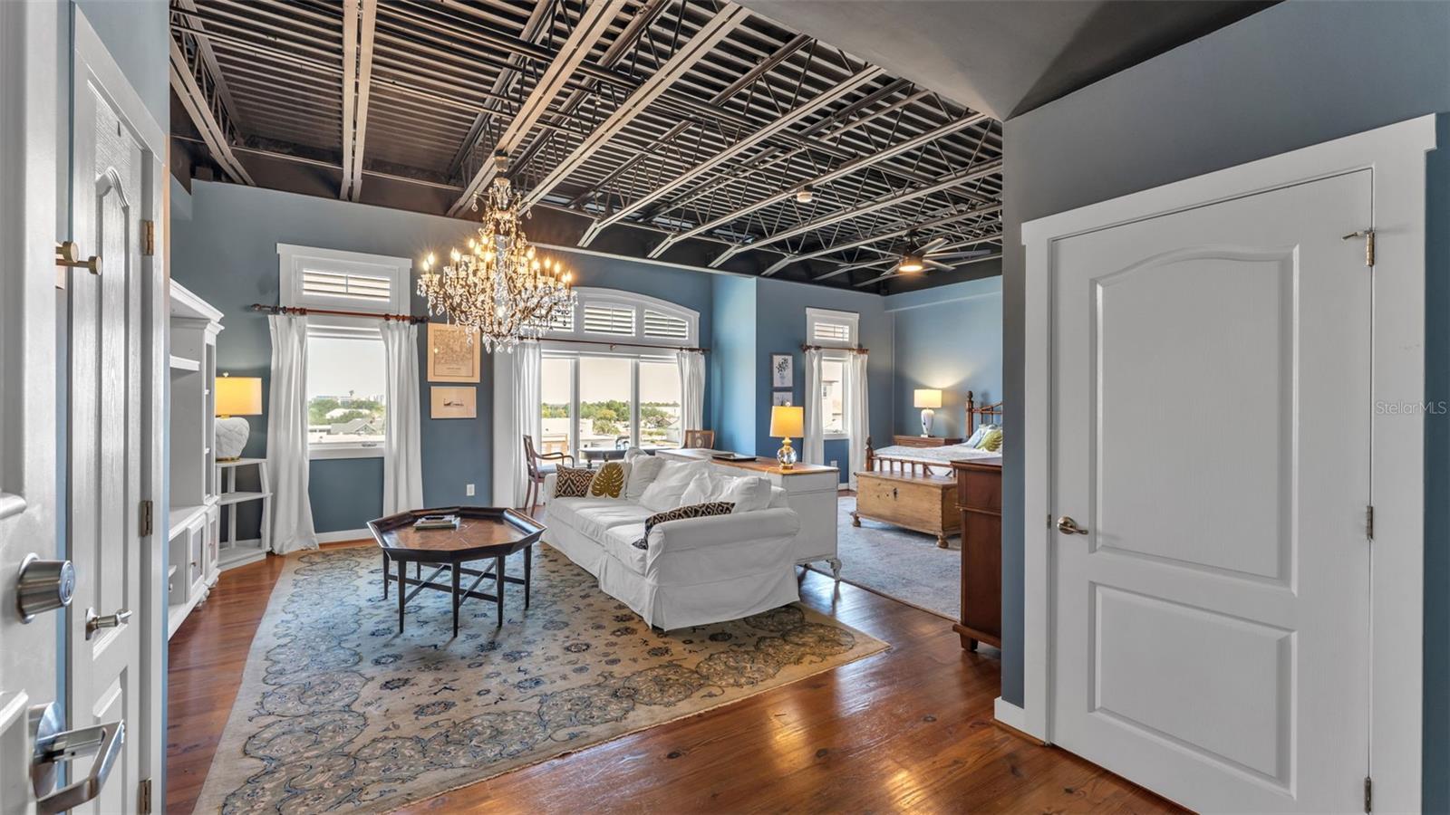 LOFTS ON PARK CONDO - Residential