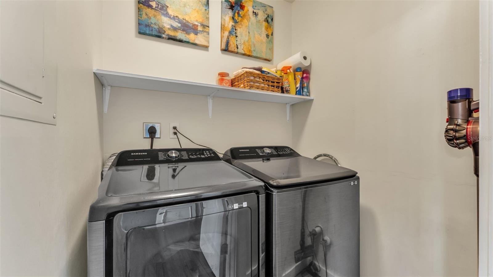 LOFTS ON PARK CONDO - Residential