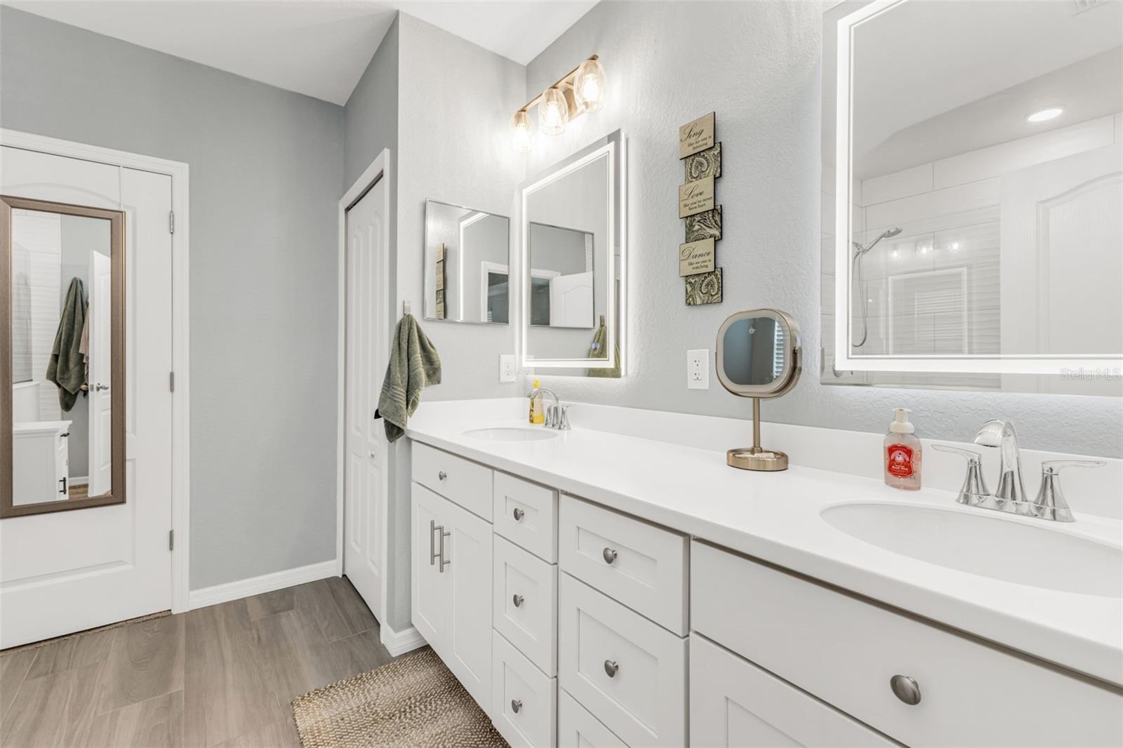 PUNTA GORDA ISLES SEC 20 - Residential