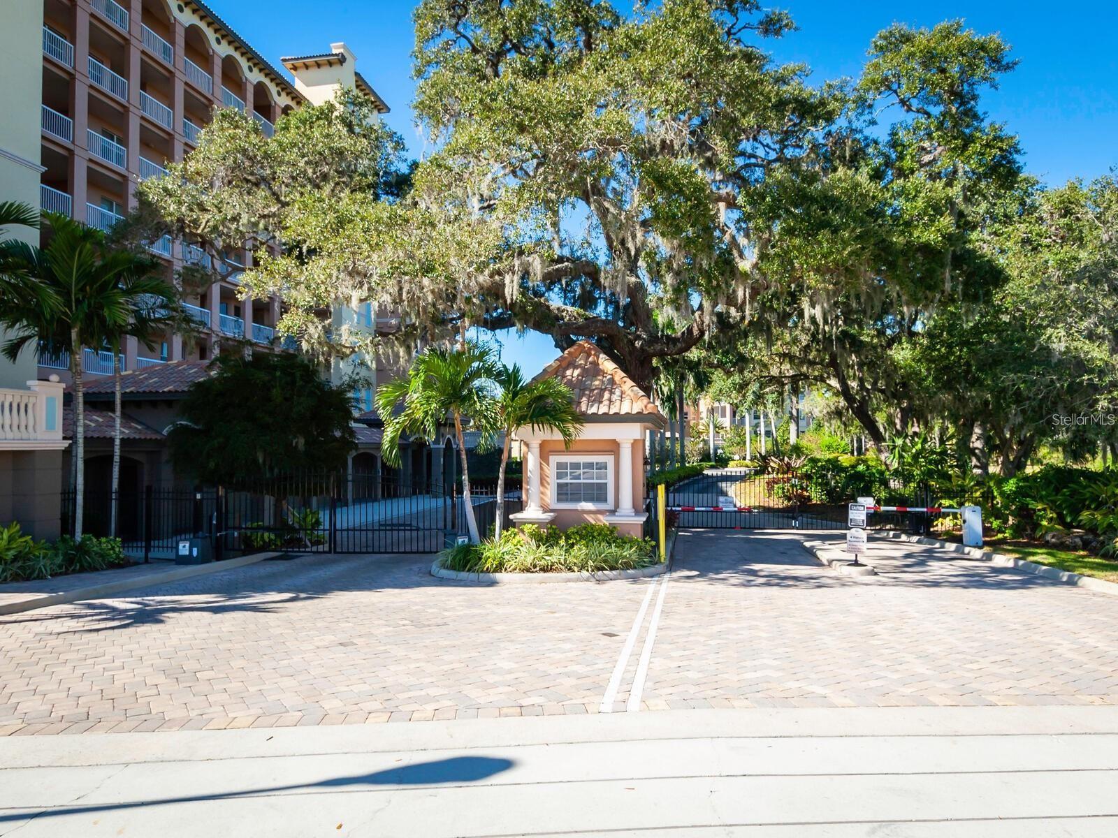5591 CANNES CIRCLE 403