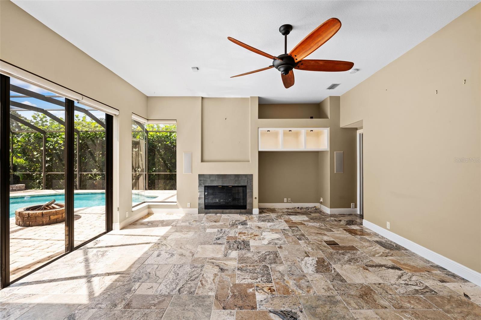 PELICAN BAY ESTATES AT SKIMMER POINT PH I - Residential