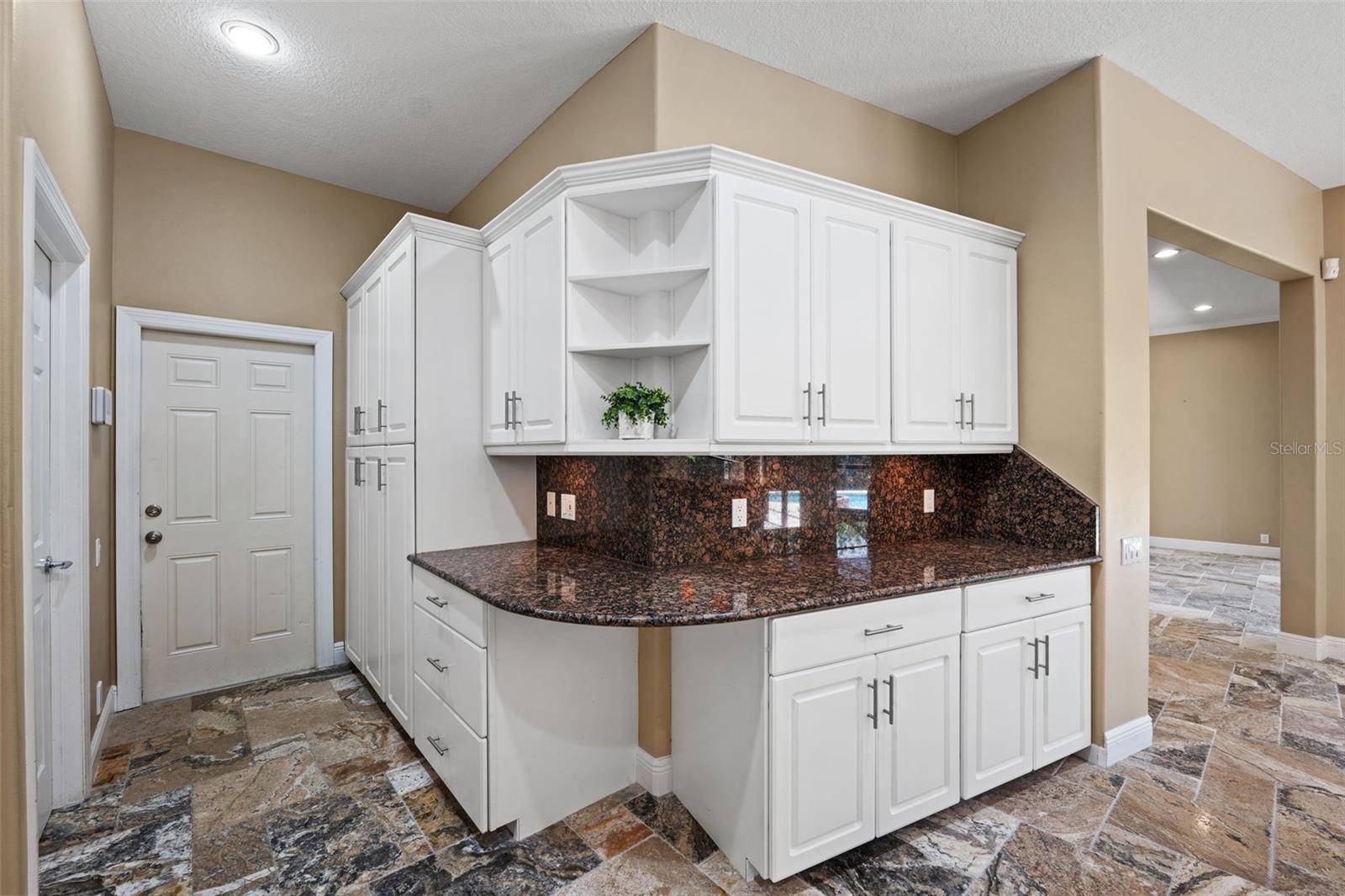 PELICAN BAY ESTATES AT SKIMMER POINT PH I - Residential