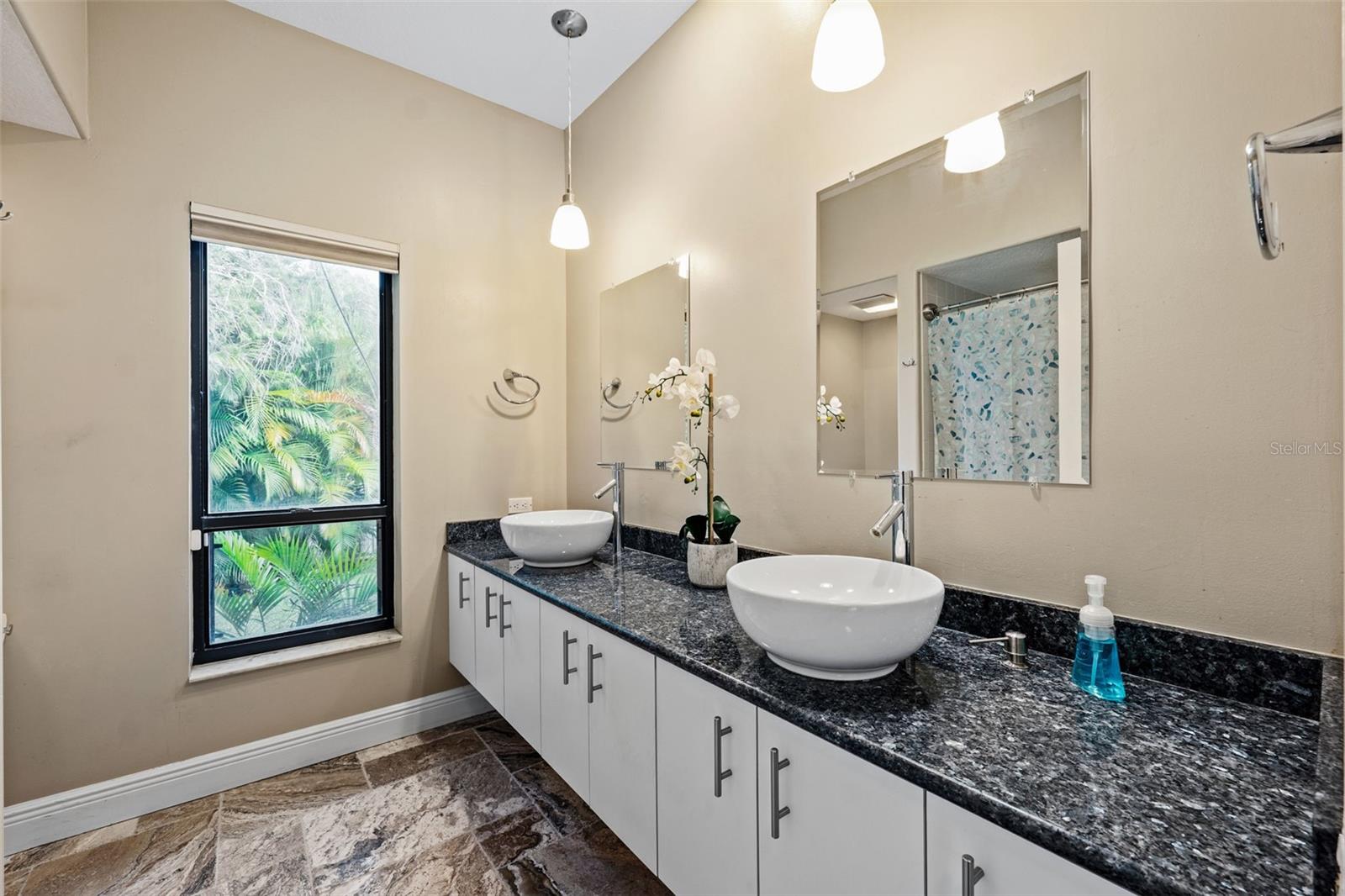 PELICAN BAY ESTATES AT SKIMMER POINT PH I - Residential