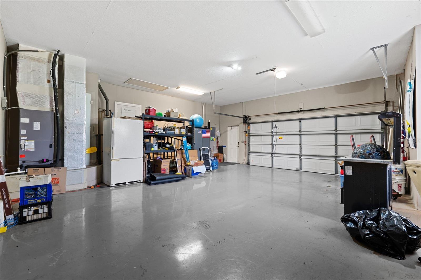 PELICAN BAY ESTATES AT SKIMMER POINT PH I - Residential