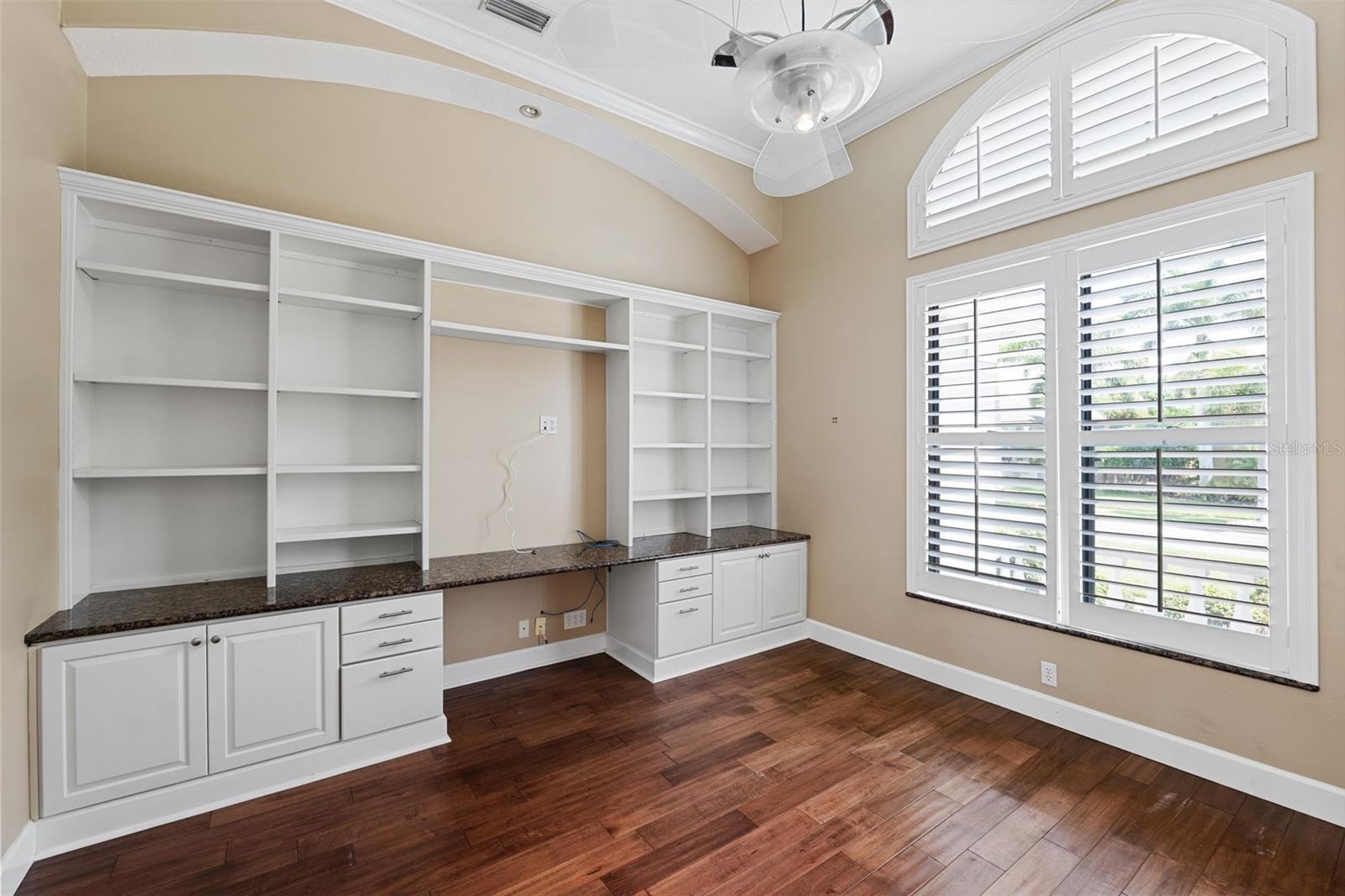 PELICAN BAY ESTATES AT SKIMMER POINT PH I - Residential