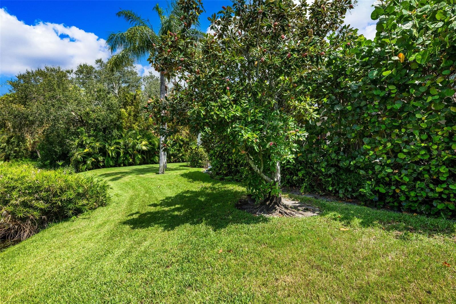 PELICAN BAY ESTATES AT SKIMMER POINT PH I - Residential