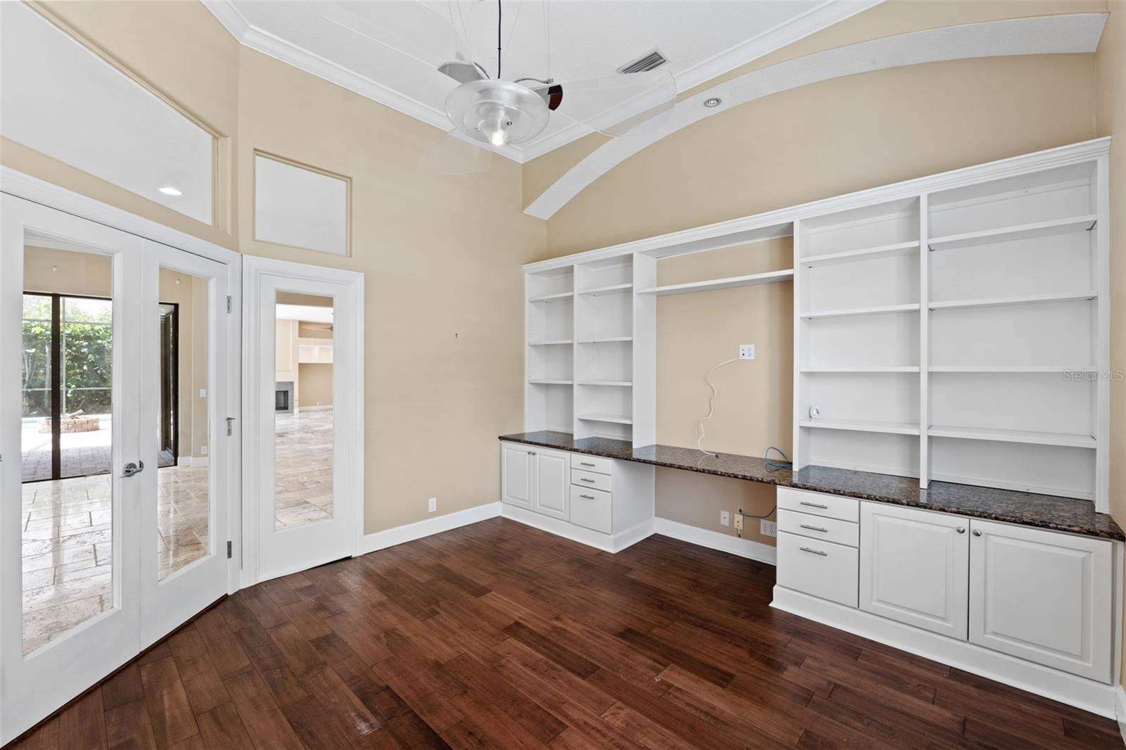 PELICAN BAY ESTATES AT SKIMMER POINT PH I - Residential