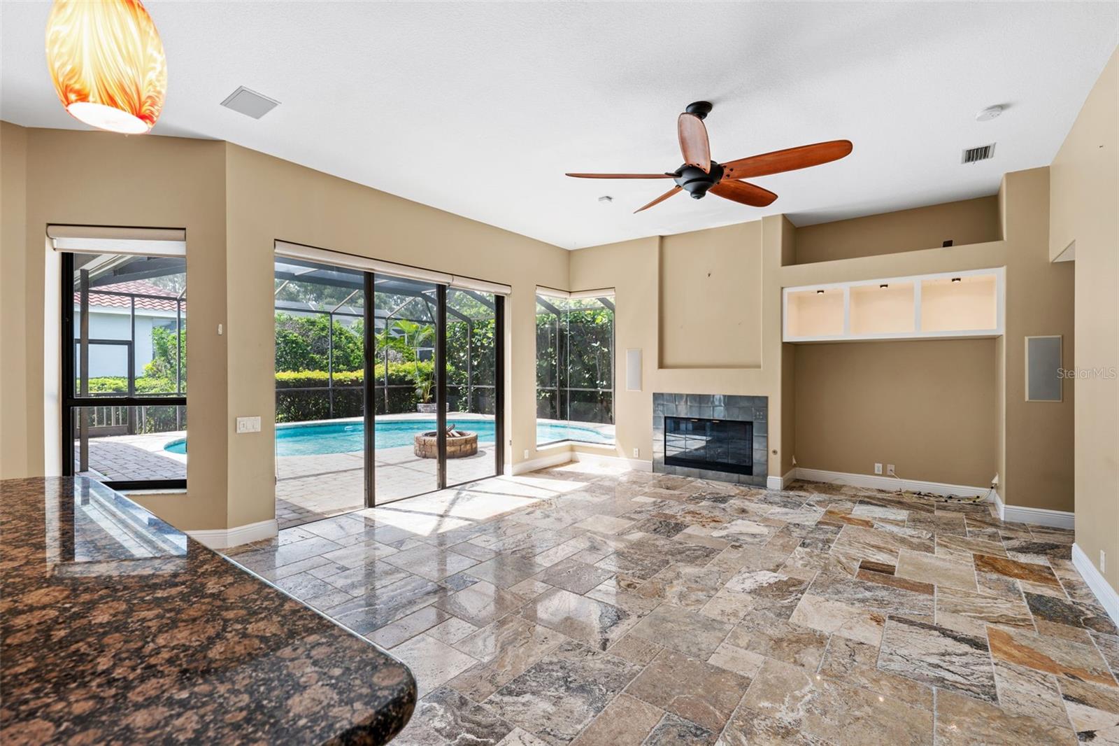 PELICAN BAY ESTATES AT SKIMMER POINT PH I - Residential