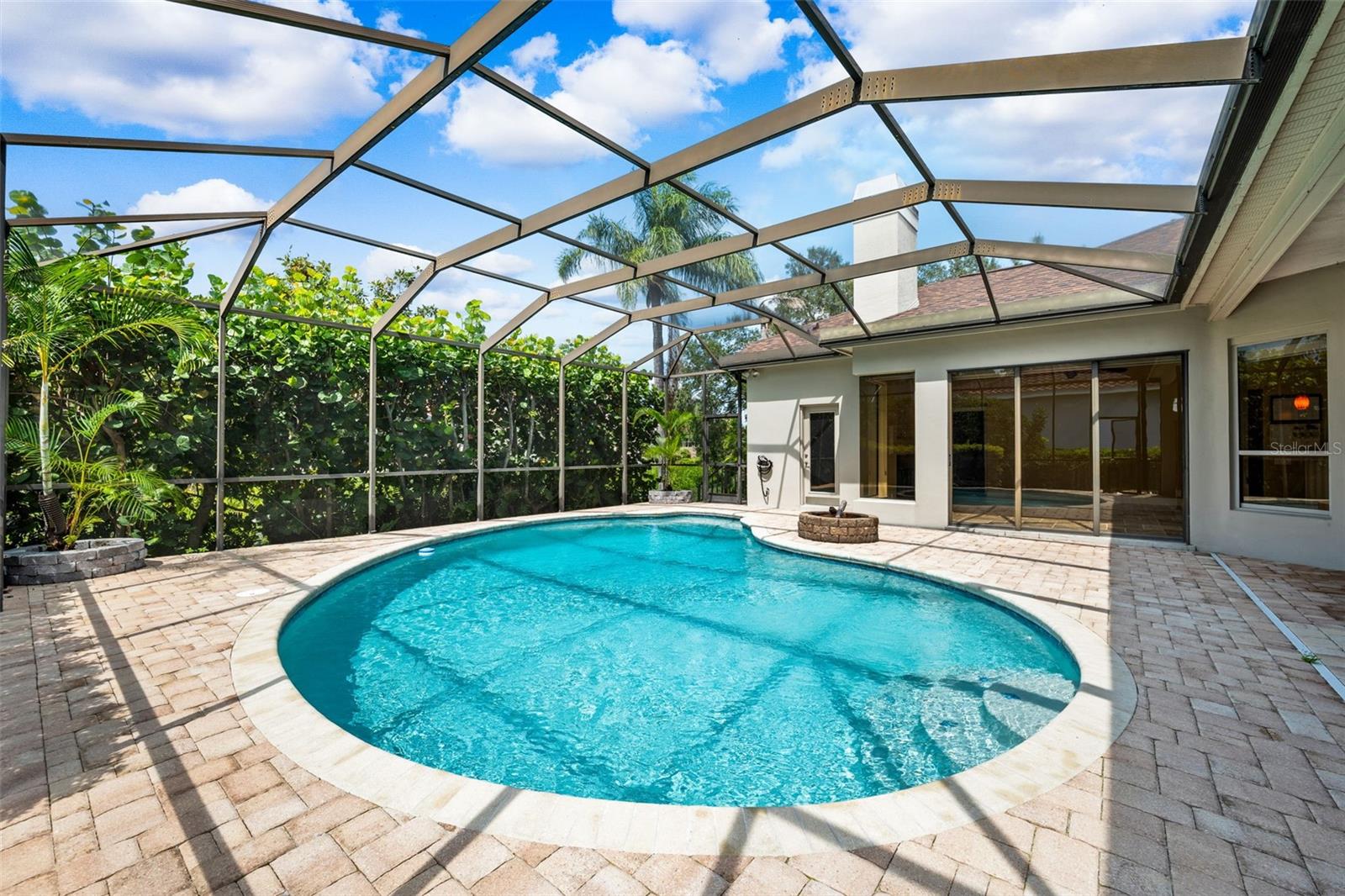 PELICAN BAY ESTATES AT SKIMMER POINT PH I - Residential