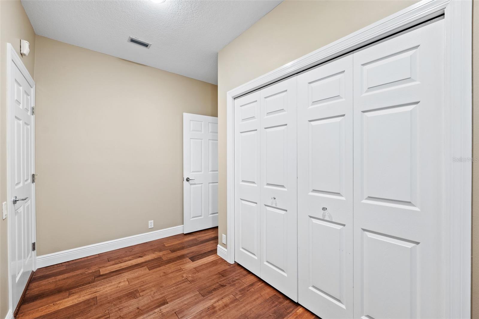 PELICAN BAY ESTATES AT SKIMMER POINT PH I - Residential