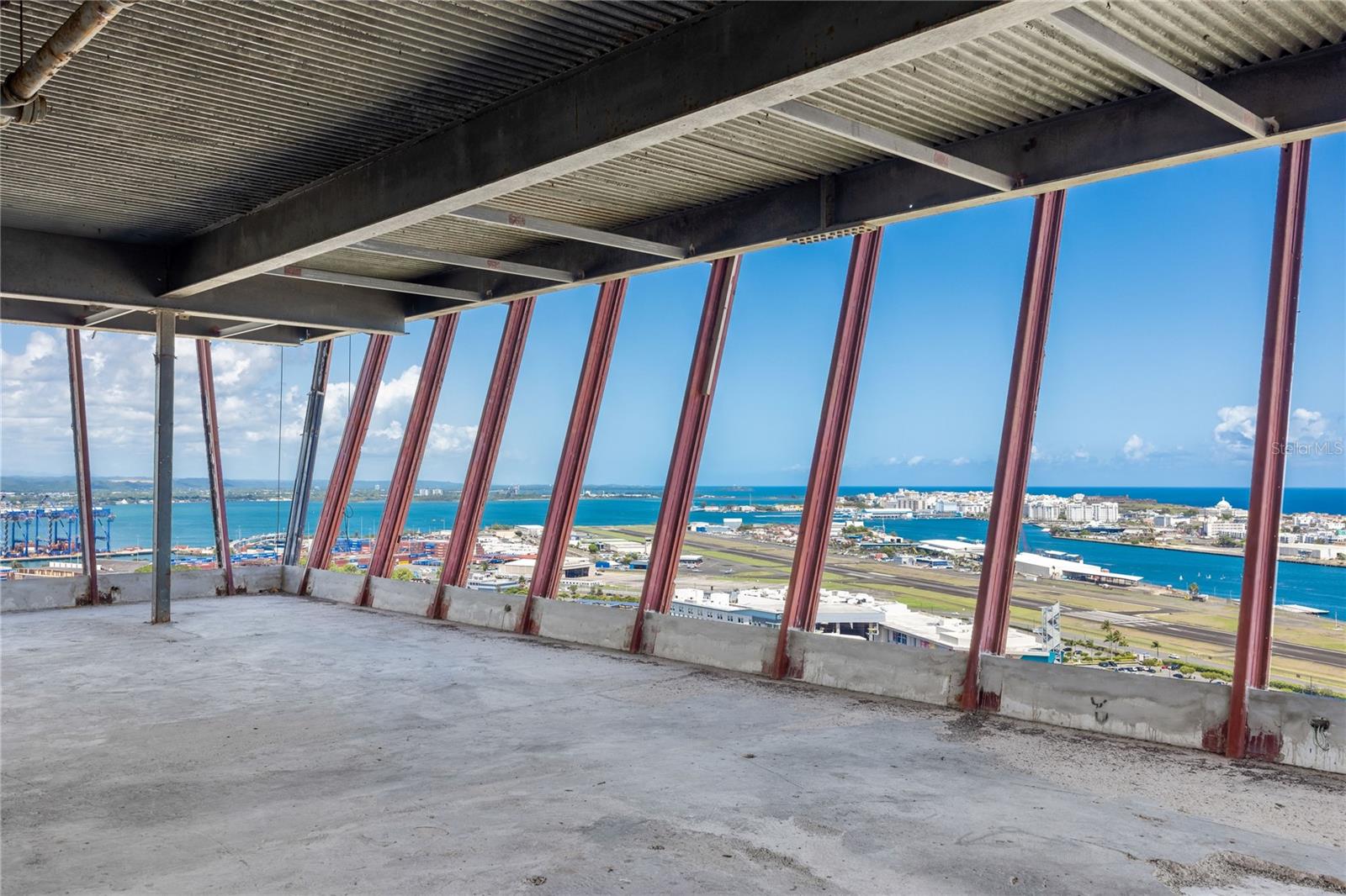 CARIBBEAN SEA VIEW - Residential