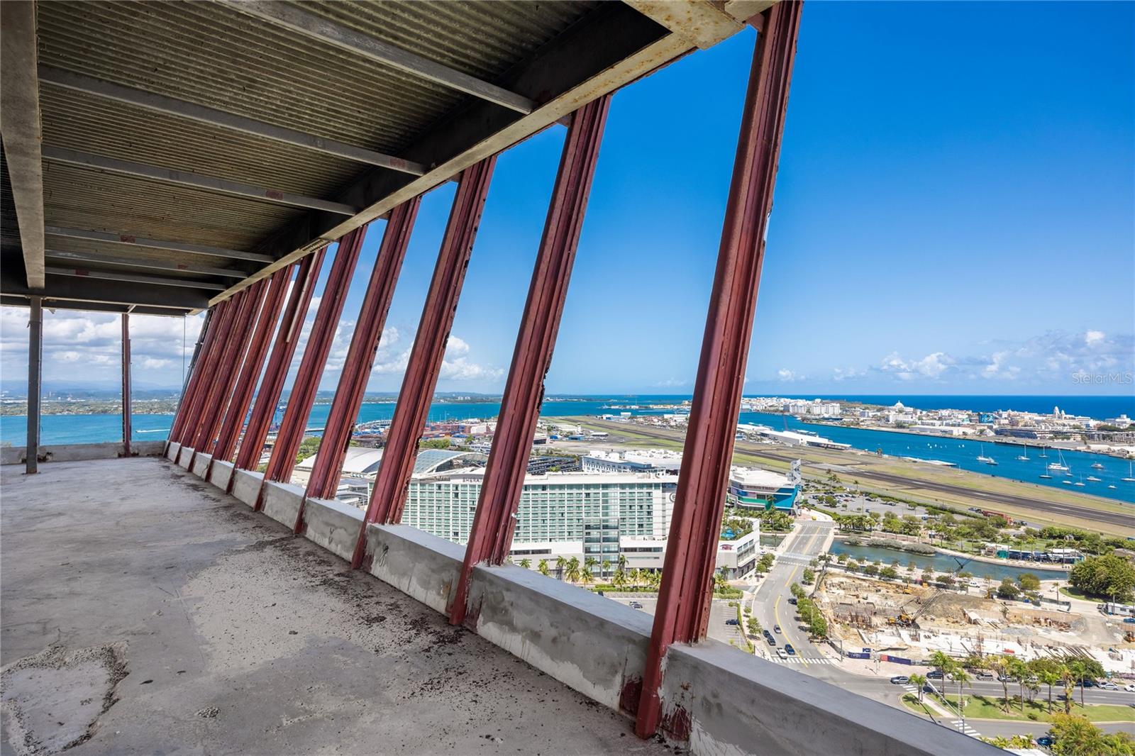 CARIBBEAN SEA VIEW - Residential