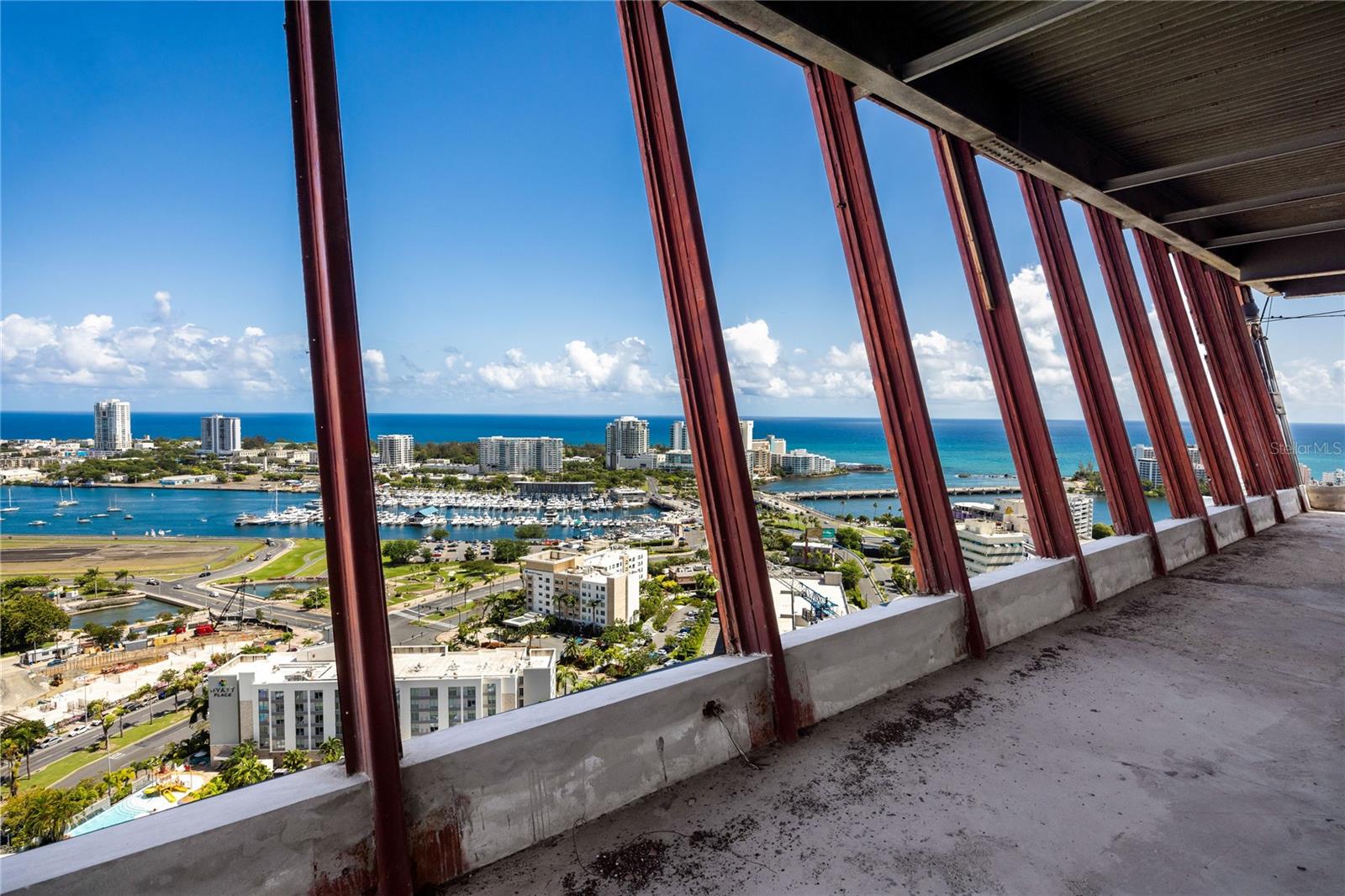 CARIBBEAN SEA VIEW - Residential