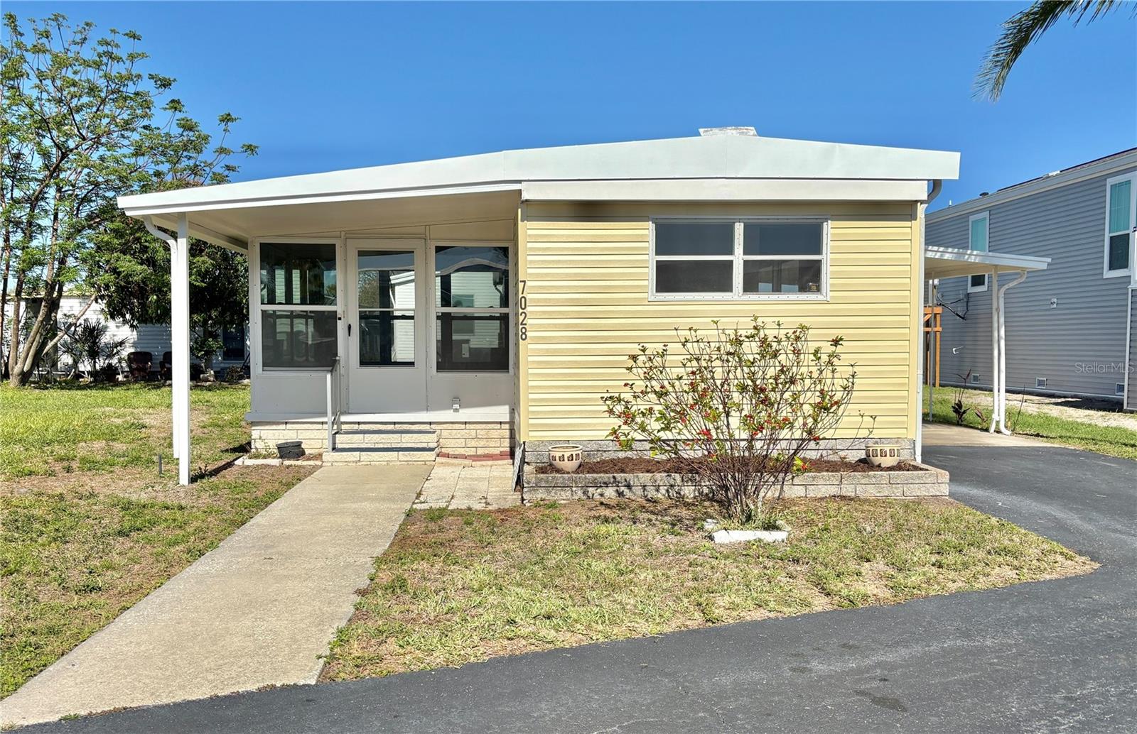 MOBEL AMERICANA MOBILE HOME PARK UNREC - Residential Lease