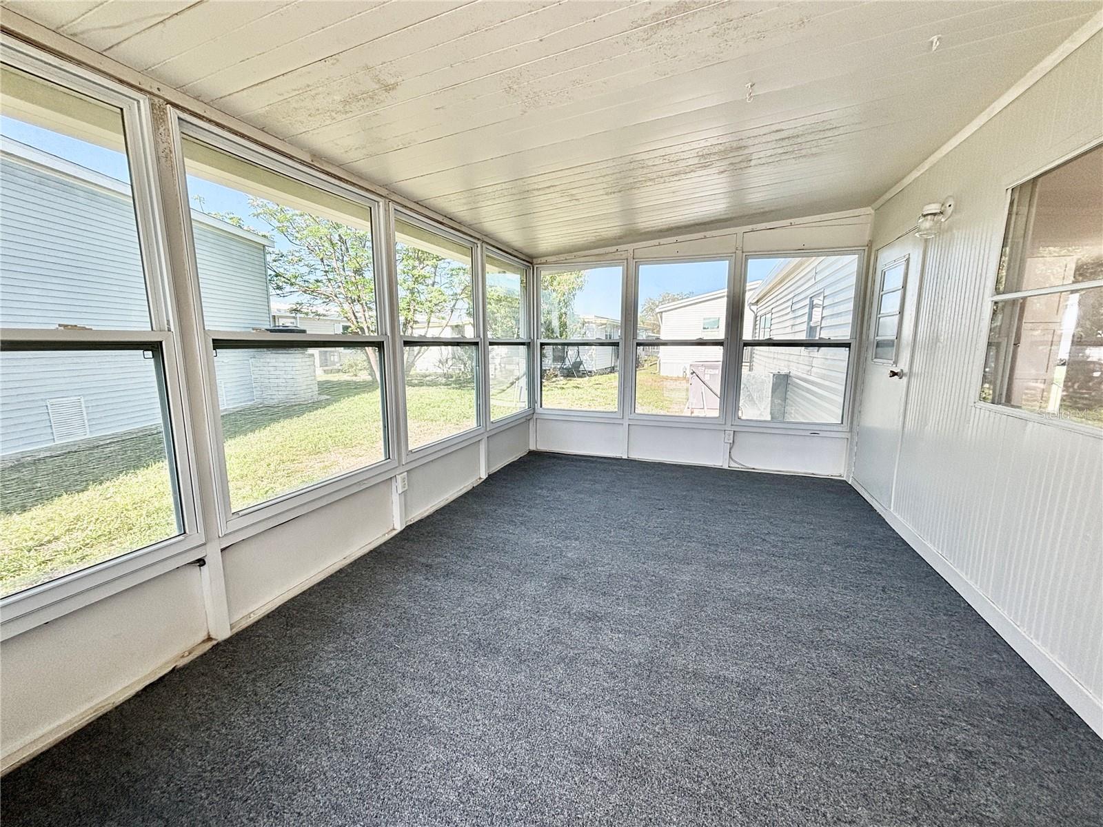 MOBEL AMERICANA MOBILE HOME PARK UNREC - Residential Lease