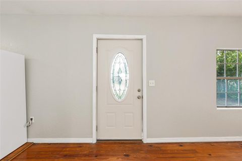 Tiny photo for 1420 NE 23rd Street, Ocala, FL 34470 (MLS # OM724531)