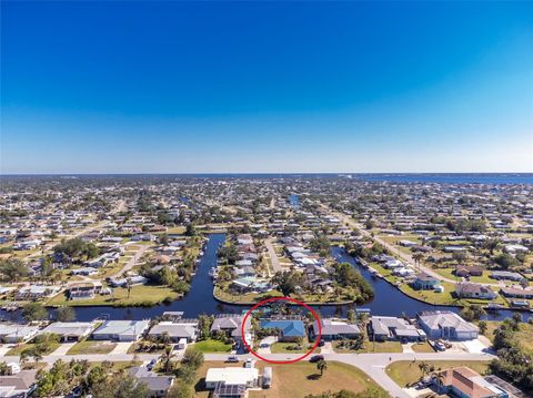 A home in PORT CHARLOTTE