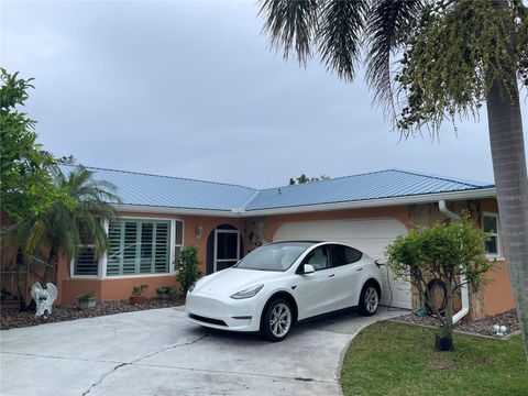 A home in PORT CHARLOTTE