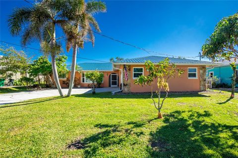 A home in PORT CHARLOTTE