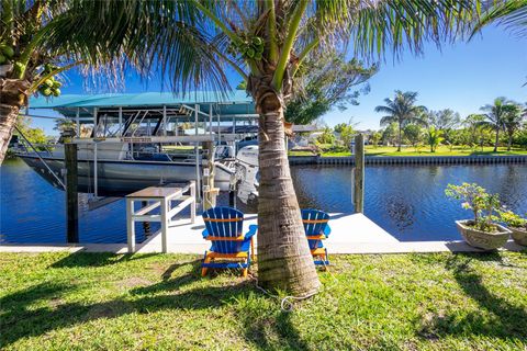 A home in PORT CHARLOTTE