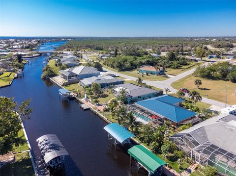 A home in PORT CHARLOTTE