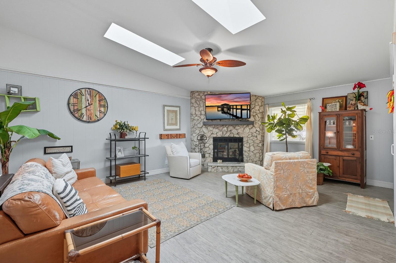FLORIDA SHORES 01 - Residential