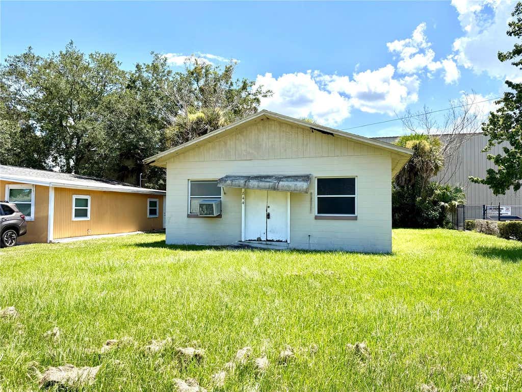 Photo of 844 Klondike Street, Winter Garden, FL 34787 (MLS # O6431531)