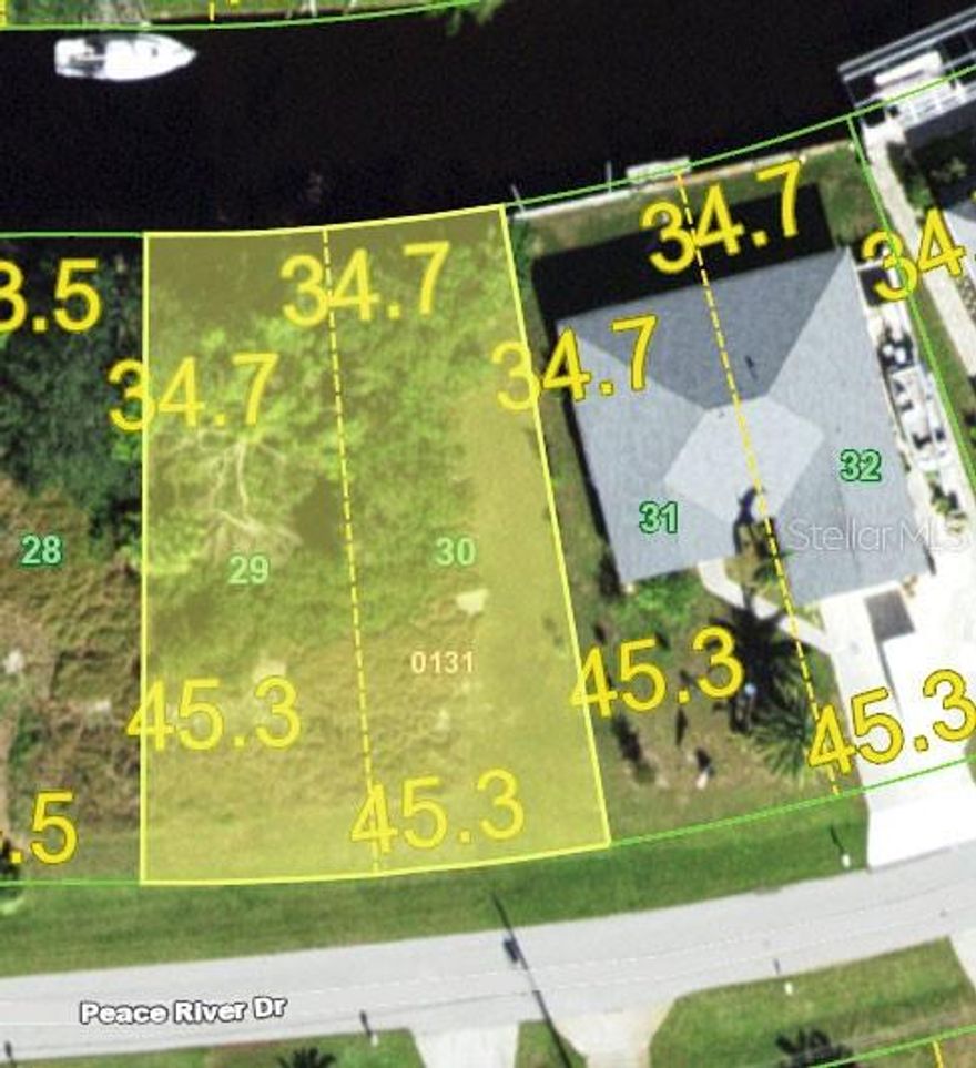 Canal front lot in Harbour Heights. Clear access.