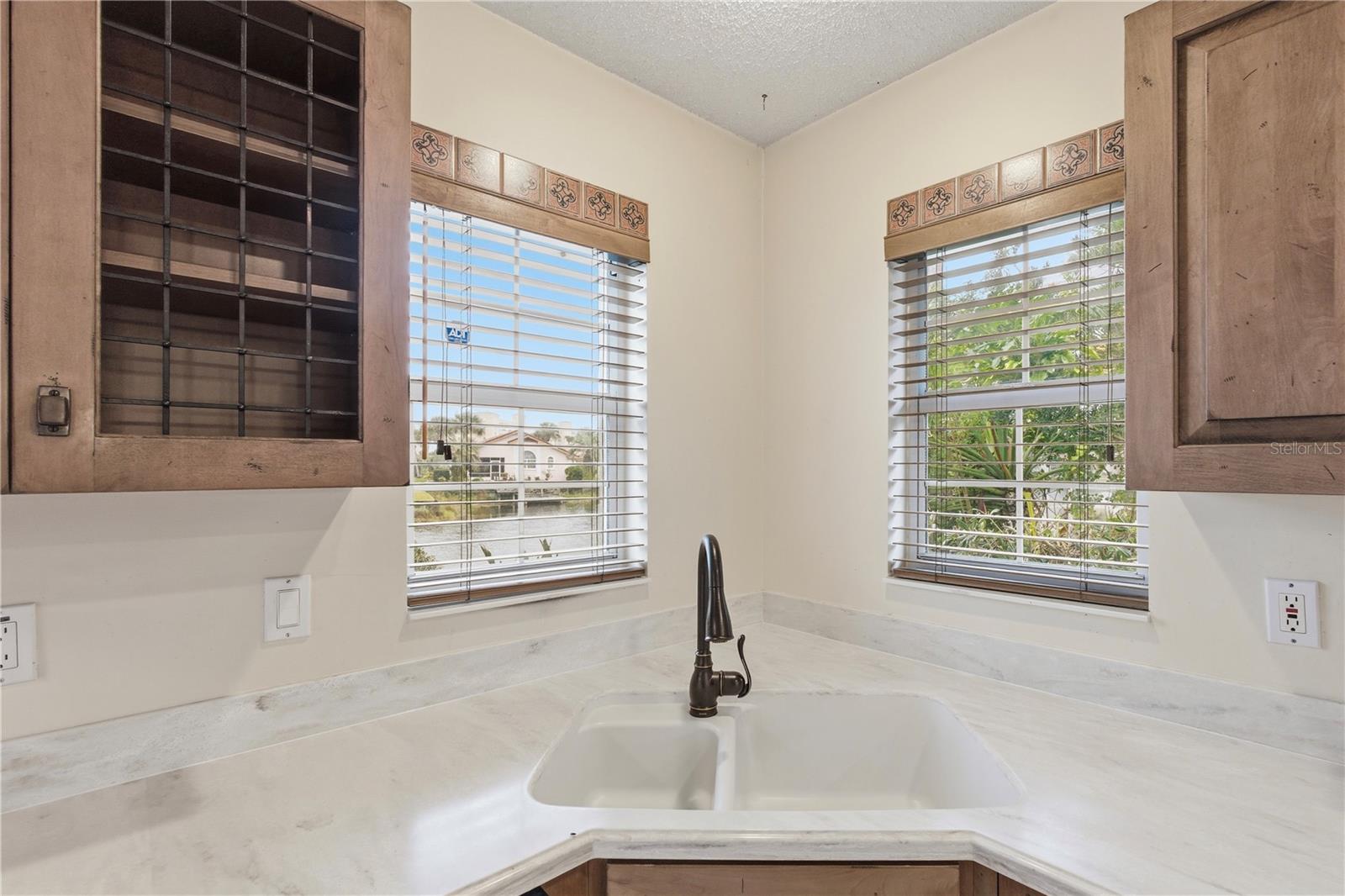 LAKESIDE/MATANZAS SHORES - Residential