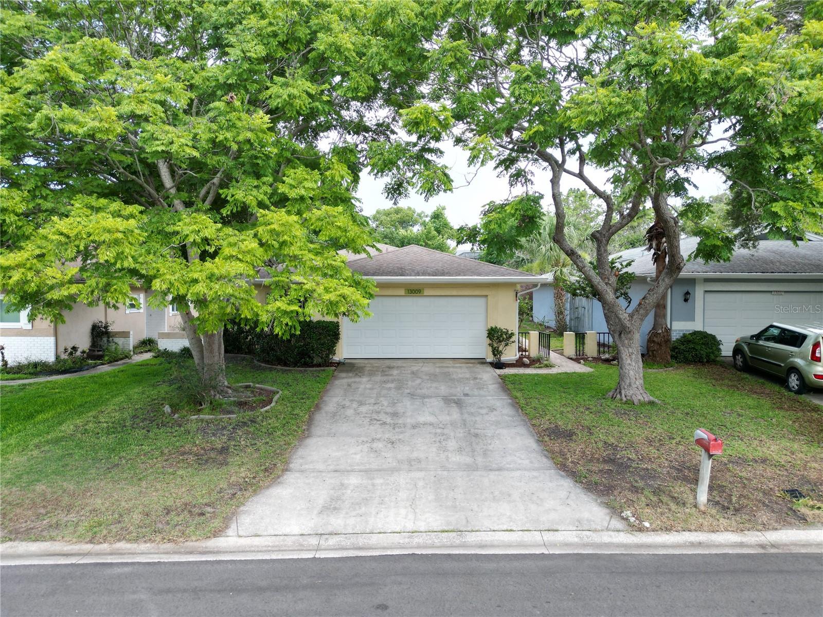 BEACON WOODS FAIRWAY VILLAGE - Residential