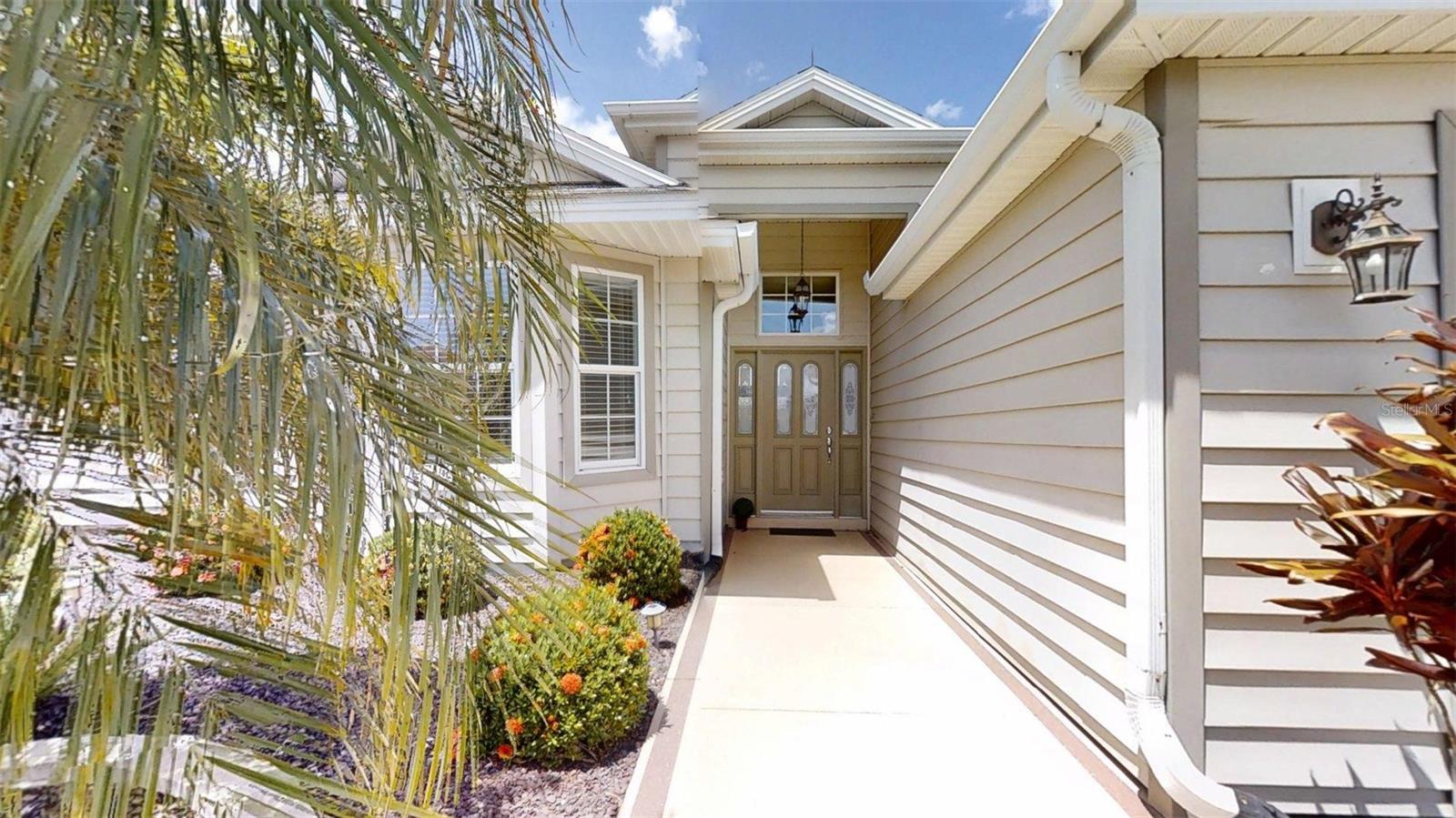 665 SURFSIDE LANE