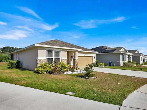 Photo of 380 Lake Smart Circle, Winter Haven, FL 33881 (MLS # G5117422)